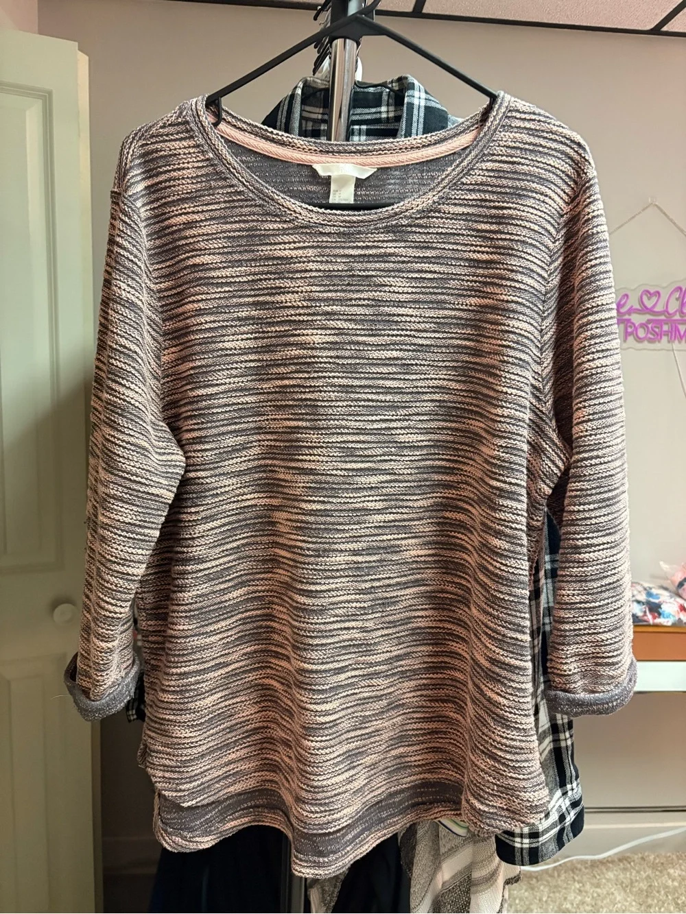 662. H&M Marled Taupe Relaxed Knit Long-Sleeve Top - Picture 4 of 4